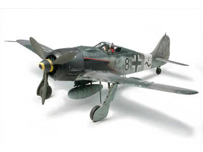 61095 Tamiya Немецкий истребитель Focke Wulf Fw190 A-8/A-8 R2 Масштаб 1/48