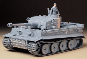 35216 Tamiya Танк Tiger I Early Production с 1 фигурой Масштаб 1/35